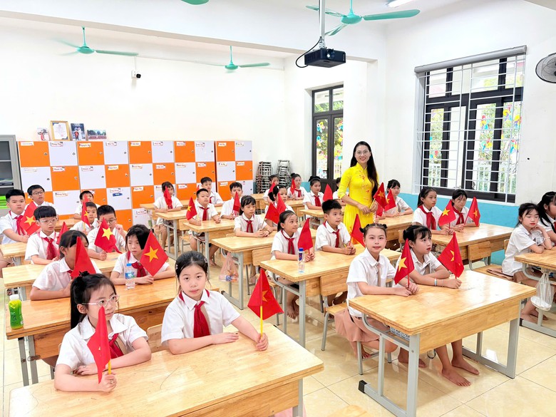 Ph&uacute; Thọ: Rộn r&agrave;ng ng&agrave;y hội khai trường, quyết t&acirc;m n&acirc;ng cao chất lượng gi&aacute;o dục- Ảnh 13.