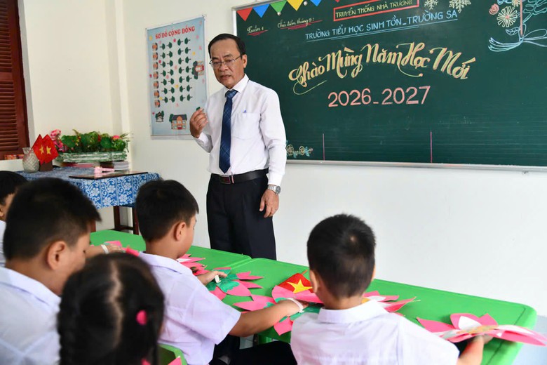 Tiếng trống khai trường giữa biển trời Trường Sa- Ảnh 14.