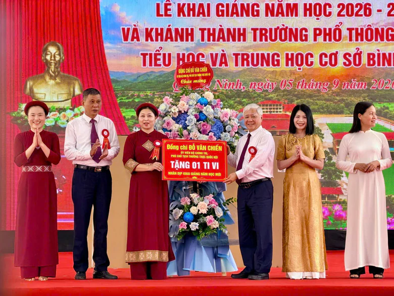 Trường Phổ th&ocirc;ng nội tr&uacute; li&ecirc;n cấp B&igrave;nh Li&ecirc;u bước v&agrave;o năm học mới- Ảnh 1.
