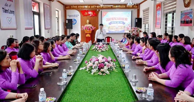 Ph&uacute; Thọ: Trường Tiểu học Khai Quang khai giảng năm học mới, đẩy mạnh chuyển đổi số - Ảnh 9.