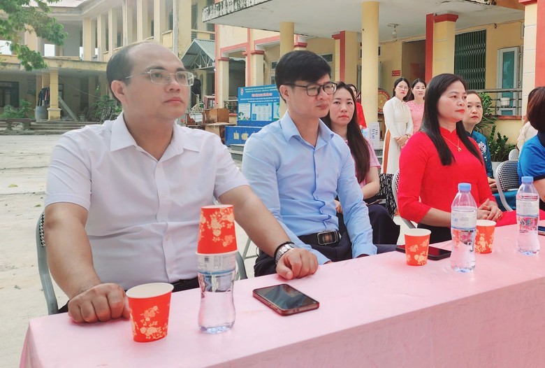 Ph&uacute; Thọ: Rộn r&agrave;ng ng&agrave;y hội khai trường, quyết t&acirc;m n&acirc;ng cao chất lượng gi&aacute;o dục- Ảnh 7.