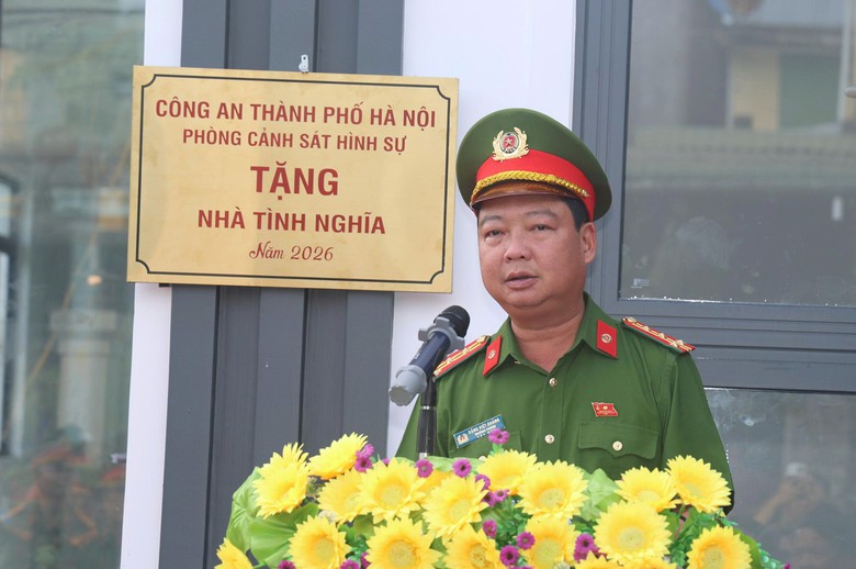 Hai gia đình người có công ở Quảng Ngãi được tặng nhà tình nghĩa- Ảnh 3.