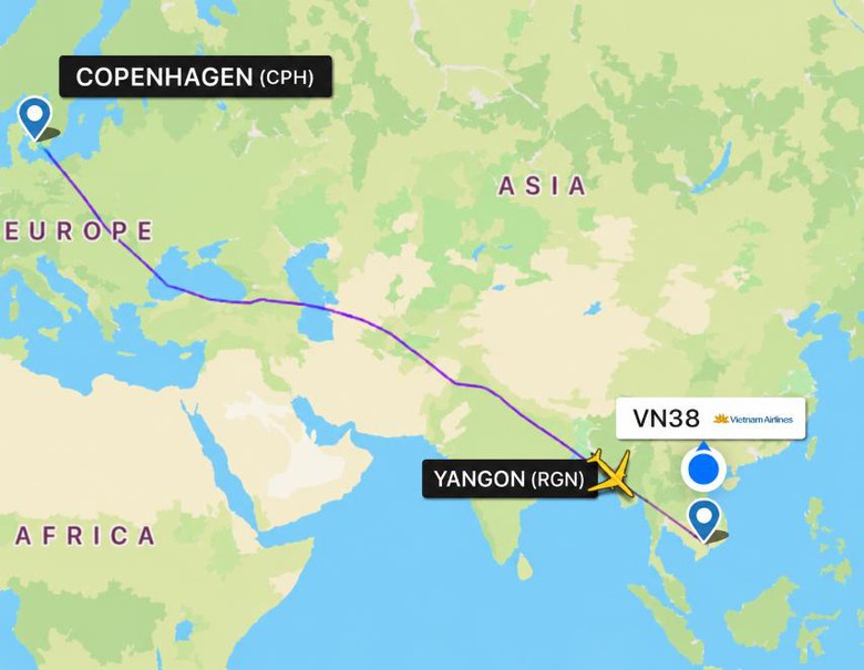 Em b&eacute; ch&agrave;o đời tr&ecirc;n chuyến bay, m&aacute;y bay hạ c&aacute;nh khẩn cấp tại Myanmar- Ảnh 1.