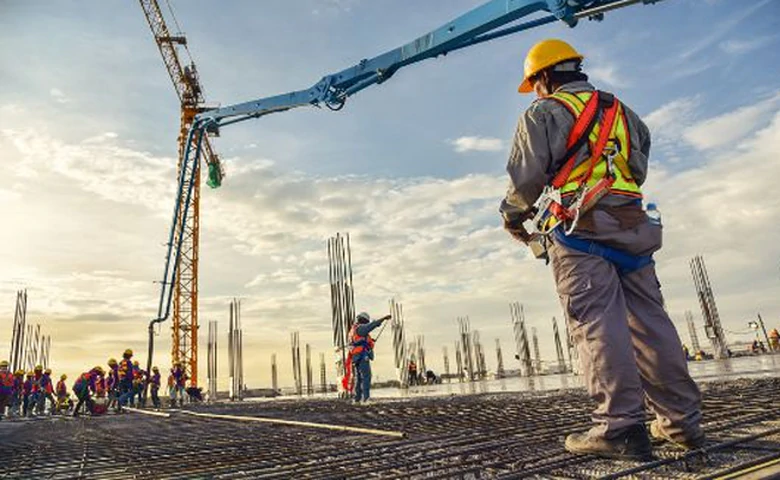 C&ocirc;ng đo&agrave;n X&acirc;y dựng gắn tuy&ecirc;n truyền nghị quyết với chăm lo đời sống người lao động - Ảnh 1.