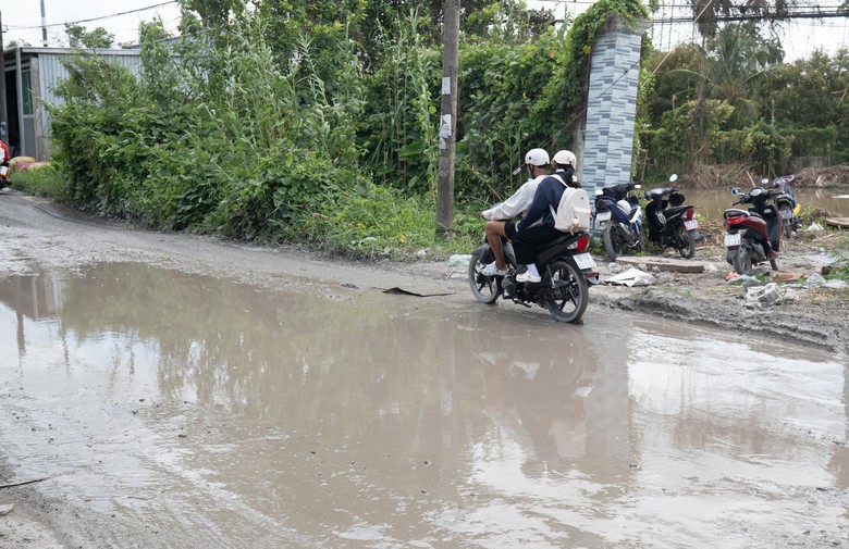 Đường tỉnh 923 ở Cần Thơ: Vốn đầu tư tăng, chi ph&iacute; GPMB tăng, v&igrave; sao vẫn chậm tiến độ?- Ảnh 1.