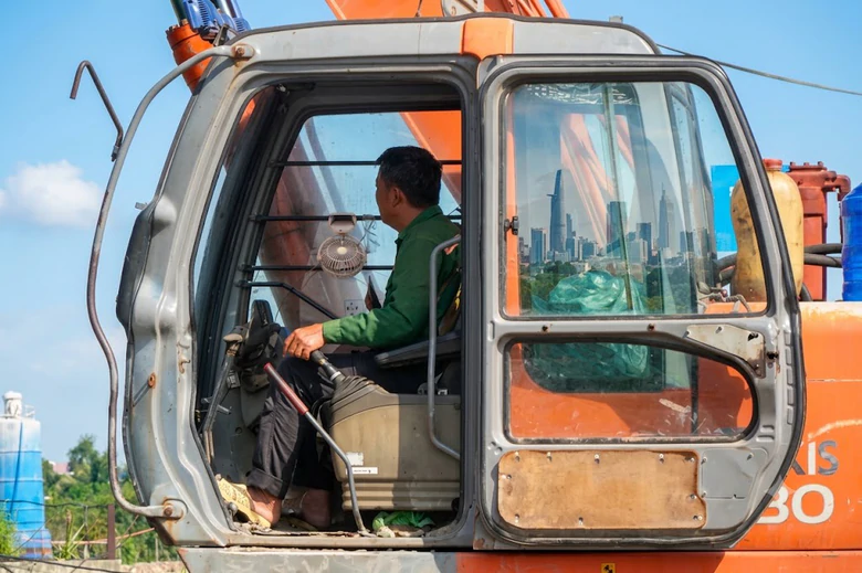 Gần 3km Vành đai 2 TP.HCM tăng tốc thi công sau gần 6 năm đình trệ- Ảnh 8.