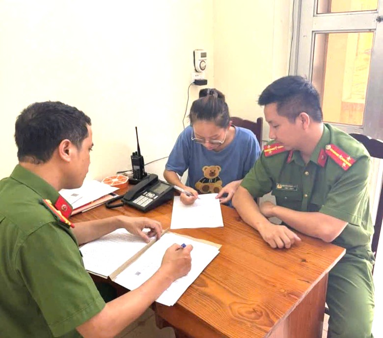 Nh&acirc;n vi&ecirc;n nh&agrave; thuốc ở Ph&uacute; Thọ bị khởi tố v&igrave; chiếm đoạt hơn 356 triệu đồng- Ảnh 1.