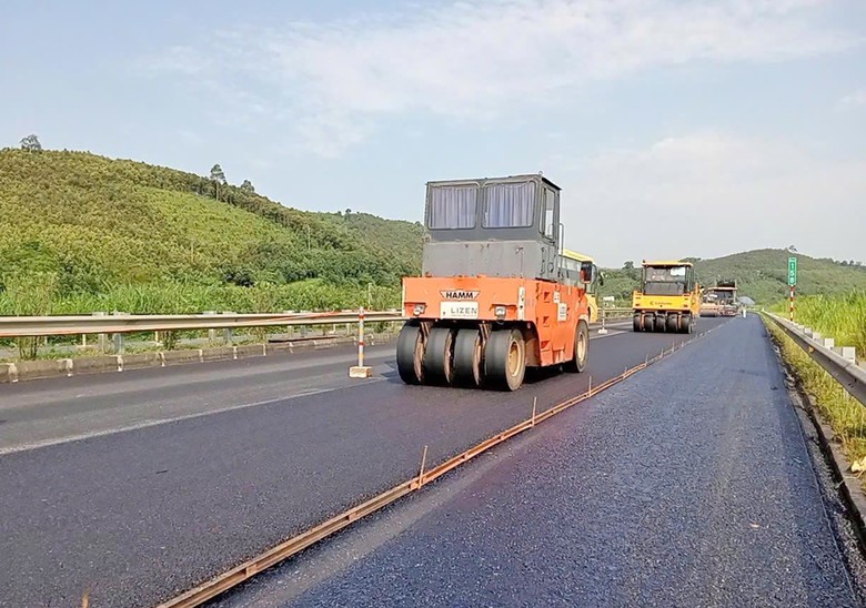 Chạy nước rút đưa loạt cao tốc về đích cuối năm - Ảnh 1.