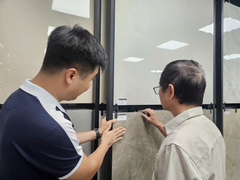 &Aacute;p thuế chống b&aacute;n ph&aacute; gi&aacute; ch&iacute;nh thức với gạch gốm, sứ ốp l&aacute;t xuất xứ từ Ấn Độ- Ảnh 2.