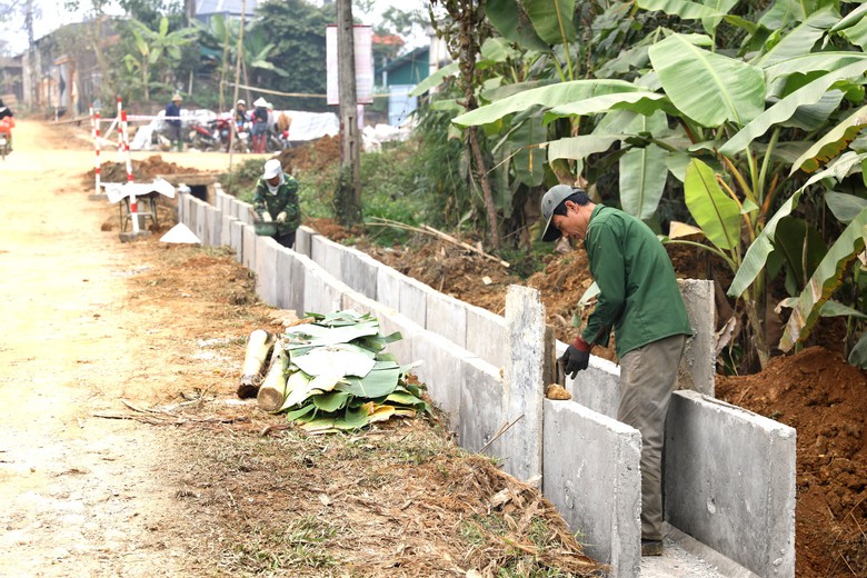 Tăng tốc hiện đại h&oacute;a hạ tầng, tạo sức bật cho n&ocirc;ng th&ocirc;n mới Ph&uacute; Thọ - Ảnh 6.