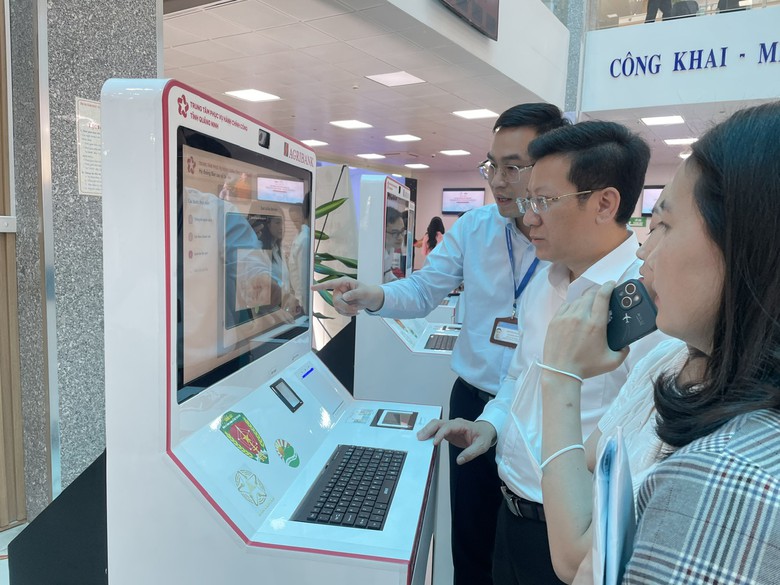 Quảng Ninh: Đột ph&aacute; từ khoa học c&ocirc;ng nghệ, chuyển đổi số v&agrave; cải c&aacute;ch h&agrave;nh ch&iacute;nh- Ảnh 1.