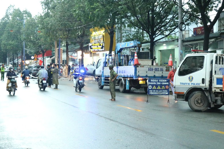 Va chạm liên hoàn trên đường Đặng Văn Trơn, một tài xế chạy grab tử vong tại chỗ- Ảnh 4.