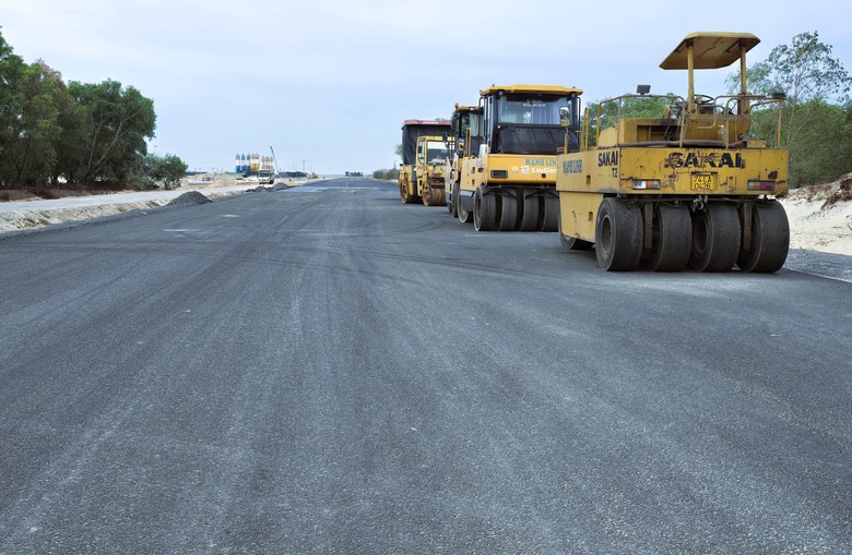 Quảng Trị: Giải quyết dứt điểm vướng mặt bằng dự &aacute;n QL15D đoạn cảng Mỹ Thủy đến cao tốc- Ảnh 10.