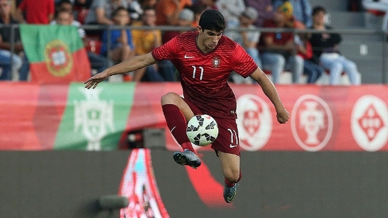 Goncalo Guedes trong m&agrave;u &aacute;o đội tuyển Bồ Đ&agrave;o Nha