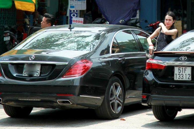 b00a75c9-51e0-49c4-bc7b-d2ff4f19190b