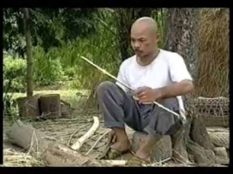 Người thổi t&ugrave; v&agrave; h&agrave;ng tổng