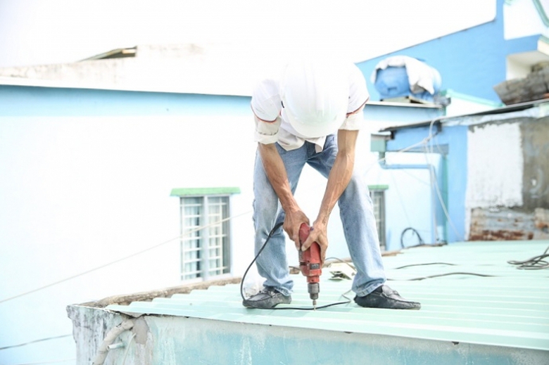 1. Cong ty ton Dong A giup Ha My lop lai mai nha t