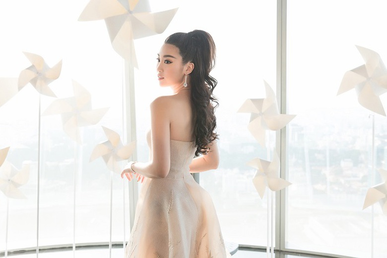 Hoa hậu Đỗ Mỹ Linh2