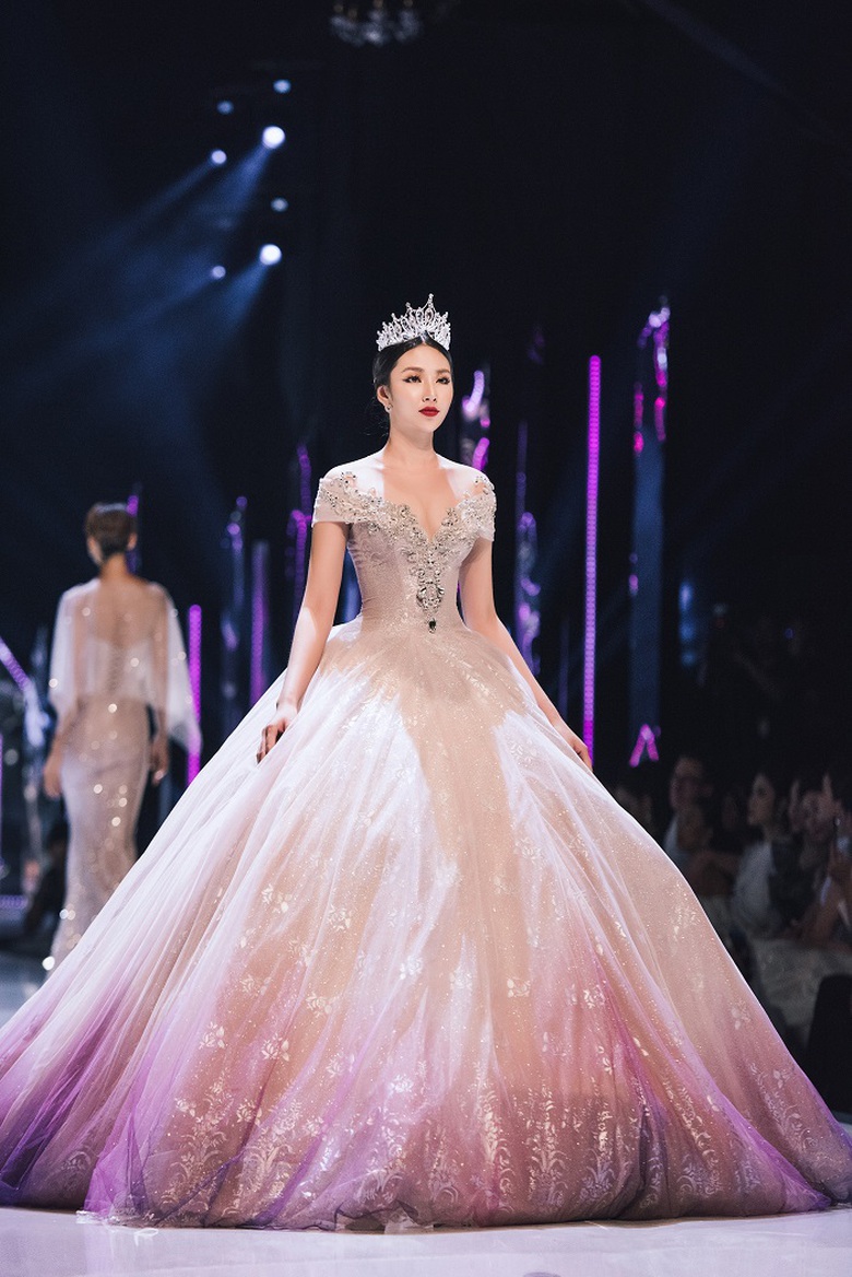 NGUOI DEP NHAN AI THUY TIEN (3)