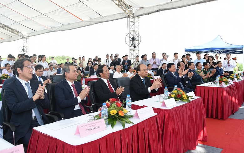 Thu-tuong-du-cau-vuot-bien2