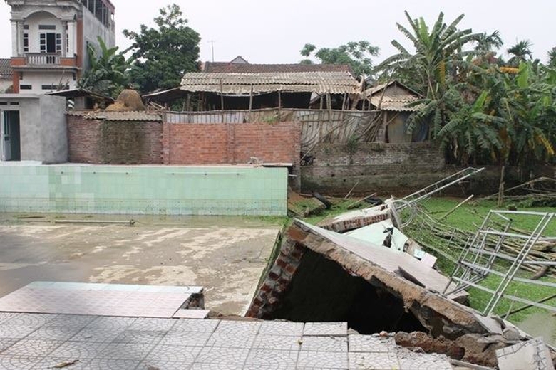 hiện-trường-sập-tường-bể-bơi