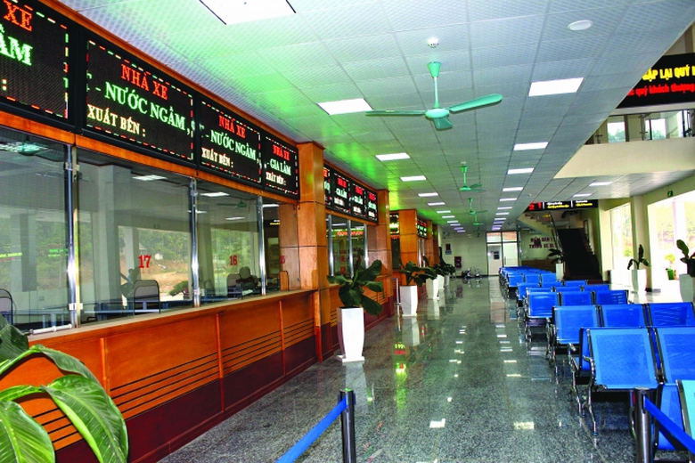 C&aacute;c ph&ograve;ng b&aacute;n v&eacute; khang trang, tr&ocirc;ng như tại nh&agrave; ga