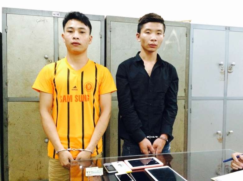 Hai đối tượng cướp giật tr&ecirc;n phố tại cơ quan c&ocirc;ng 