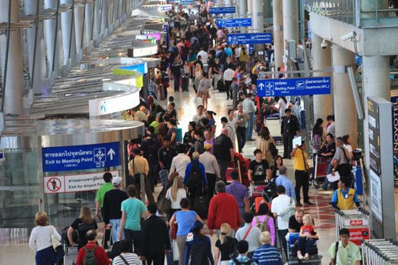 S&acirc;n bay Suvarnabhumi đ&atilde; qu&aacute; tải 