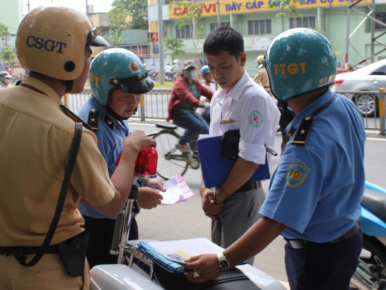 Ph&ograve;ng CSGT Đường bộ - đường sắt (CP67) C&ocirc;ng an TP 