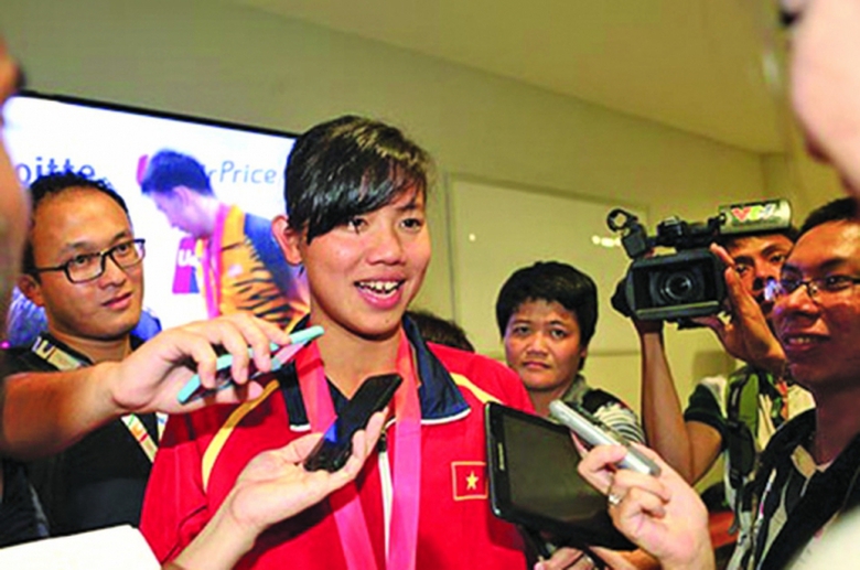 k&igrave;nh ngư &Aacute;nh Vi&ecirc;n