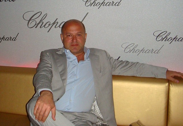 article-0-1E076AB000000578-574_634x435