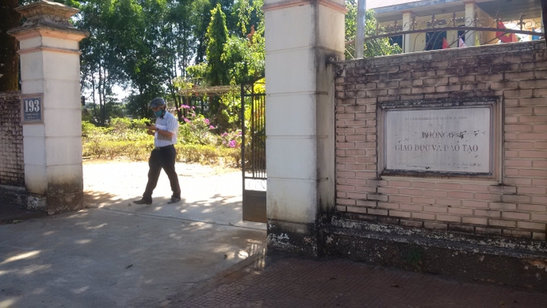 ph&ograve;ng gi&aacute;o dục &ocirc;m tiền tỷ