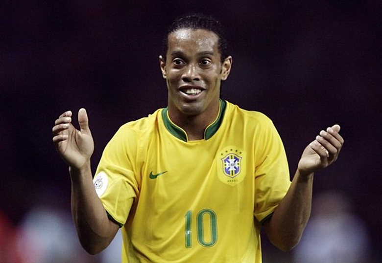 600xNxRonaldinhoBrazil600.jpg.pagespeed.ic.sBzBhvI