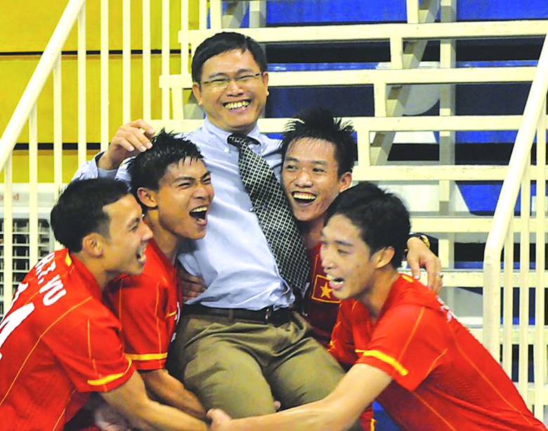 &ocirc;ng Trần Anh T&uacute;