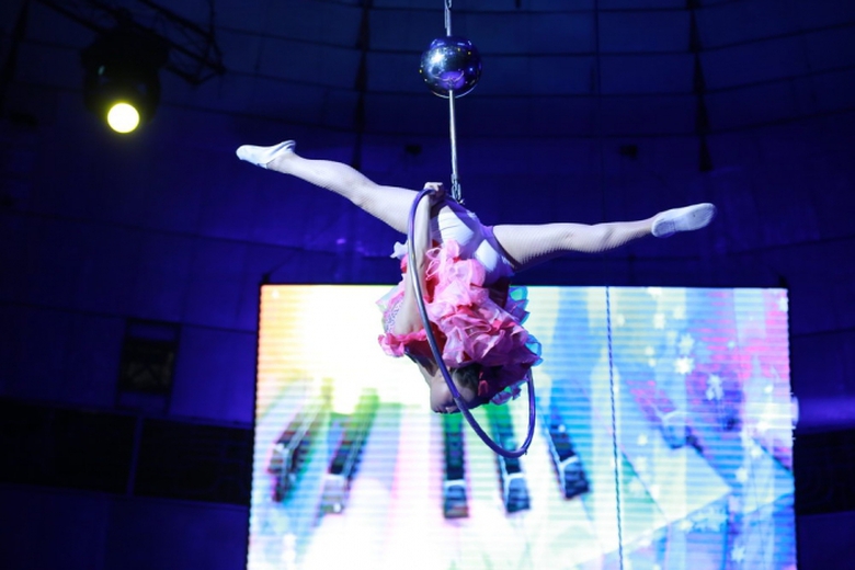 Một tiết mục biểu diễn xiếc của Li&ecirc;n đo&agrave;n xiếc Việ