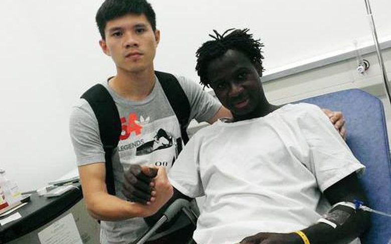 Thanh H&agrave;o kh&oacute;c v&igrave; hối hận