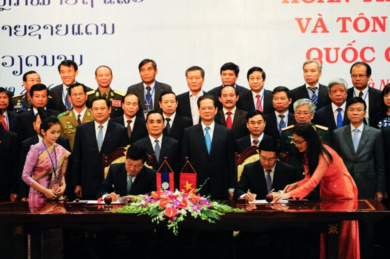 Hai Thủ tướng chứng kiến lễ k&yacute; hai văn kiện