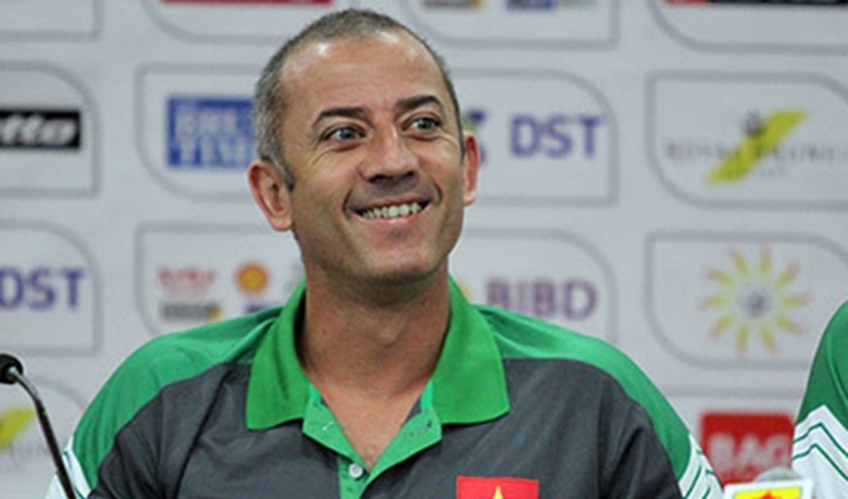 Guillaume-Graechen-top