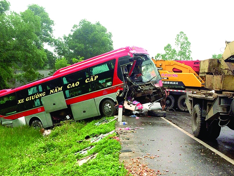 xe d&ugrave; g&acirc;y tai nạn