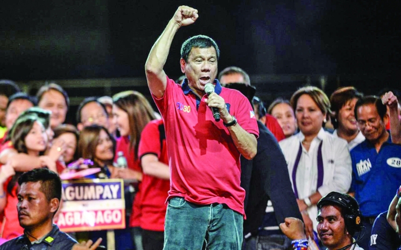 1 Với những tuy&ecirc;n bố g&acirc;y sốc, Duterte - ứng vi&ecirc;n T