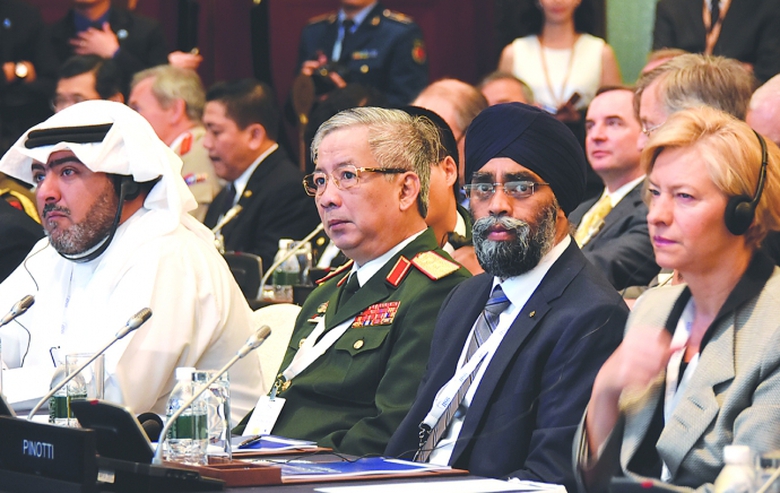 Thứ trưởng Bộ Quốc ph&ograve;ng, Thượng tướng Nguyễn Ch&iacute; 