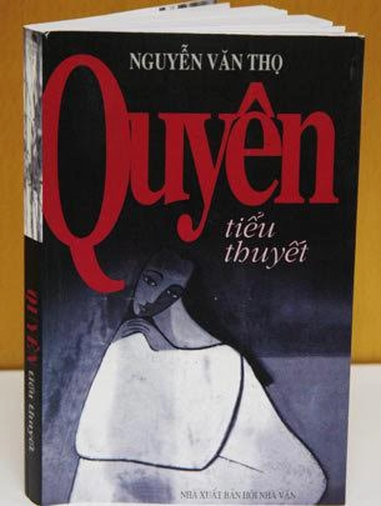 B&igrave;a tiểu thuyết Quy&ecirc;n