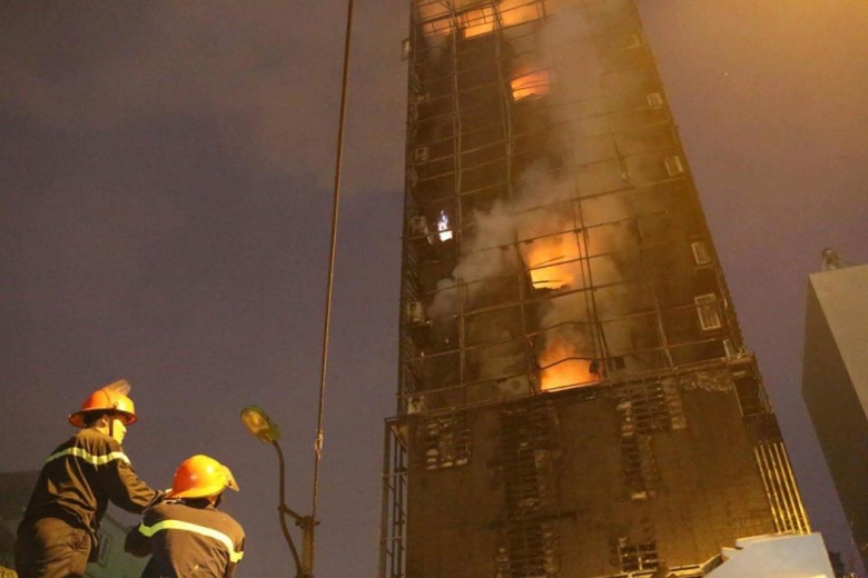 ch&aacute;y qu&aacute;n karaoke