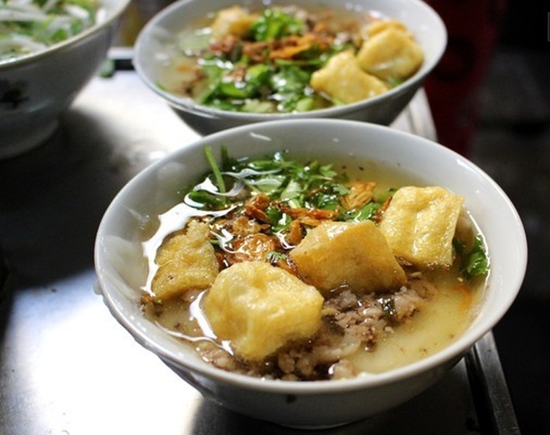 b&aacute;nh đ&uacute;c thịt L&ecirc; Ngọc H&acirc;n ngon nổi tiếng gần 30 nă