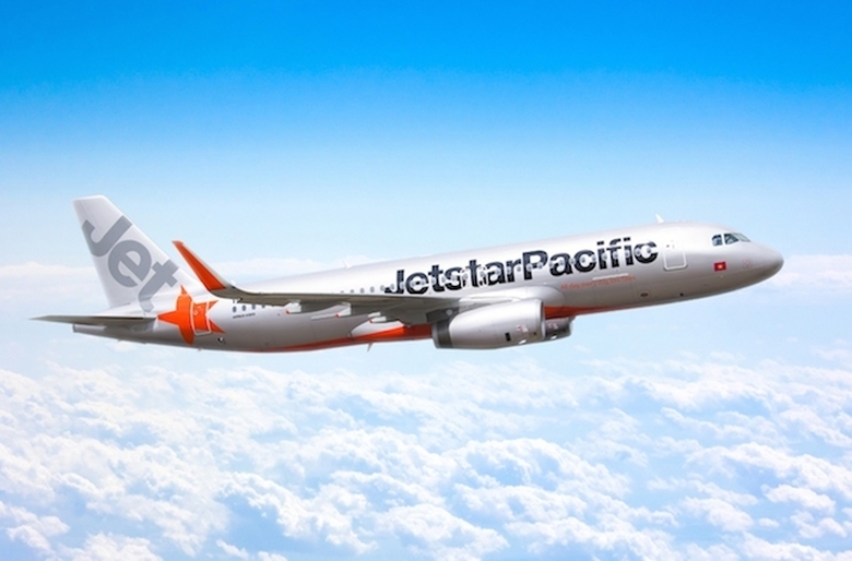 may-bay-airbus-a320-the-he-sharklet-moi-xuat-xuong