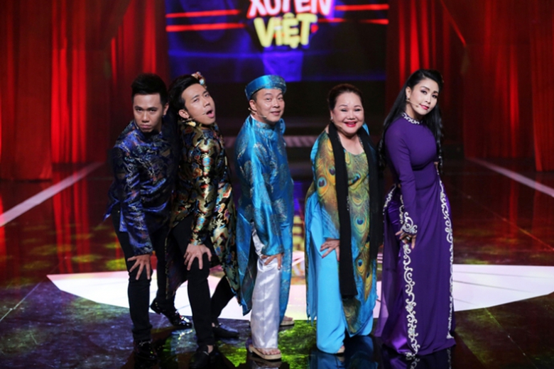 Ban Giam Khao va MC (3)