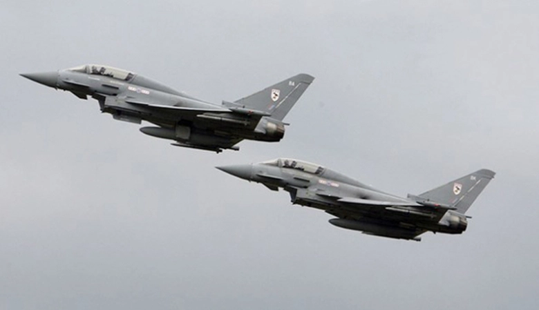 anh-chan-may-bay-nga-ukraine-bi-kine