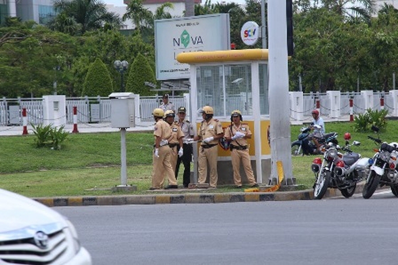 An ninh trước s&acirc;n bay