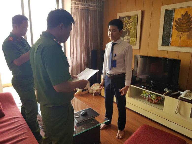 photo-0-1531026689348440917779