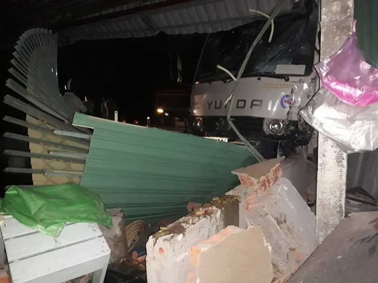 37013167_1830380980383984_1759303786527981568_n